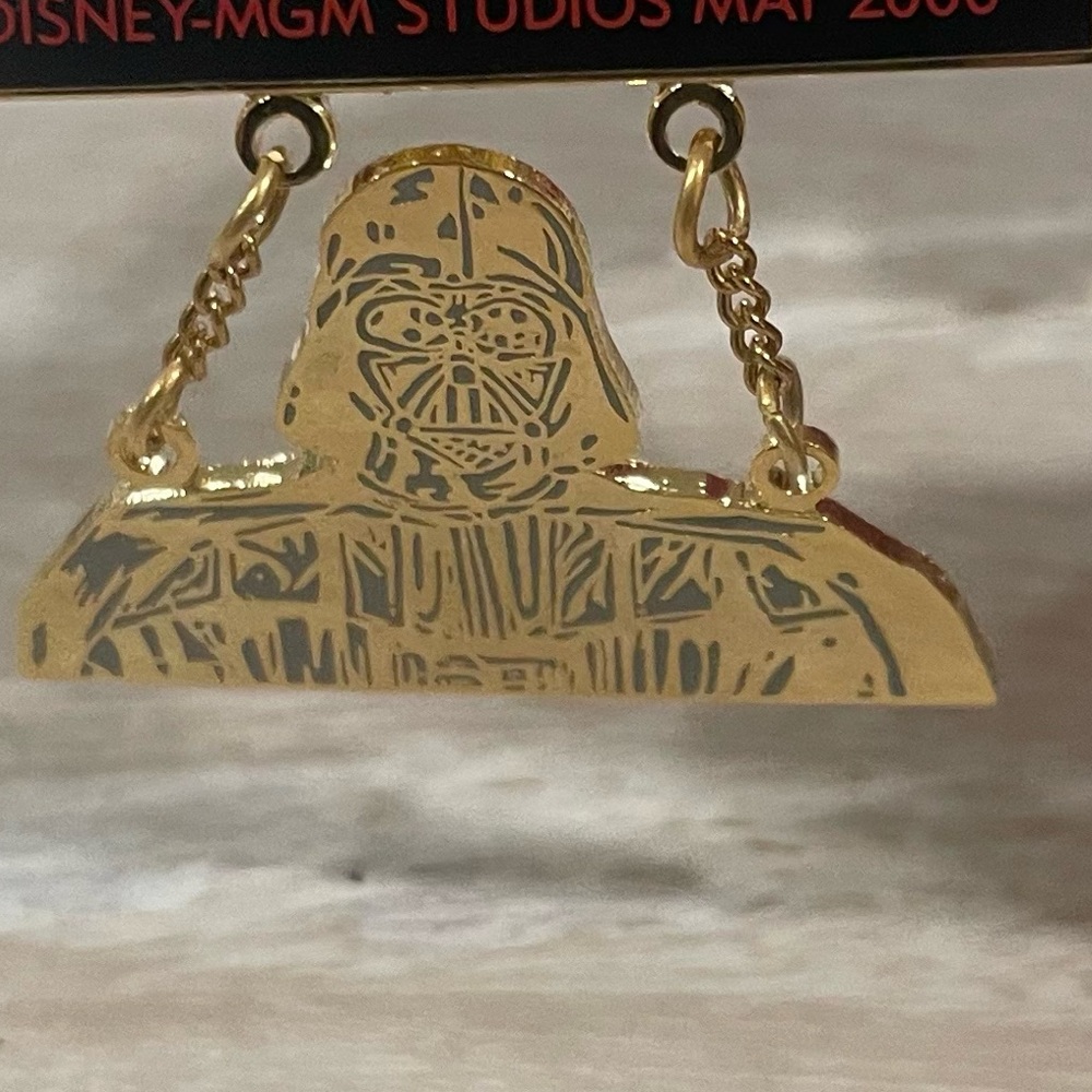Disney Pin MGM Star Wars Weekends 2000 Darth Vader Dangle LE 3000 - Picture 3 of 5